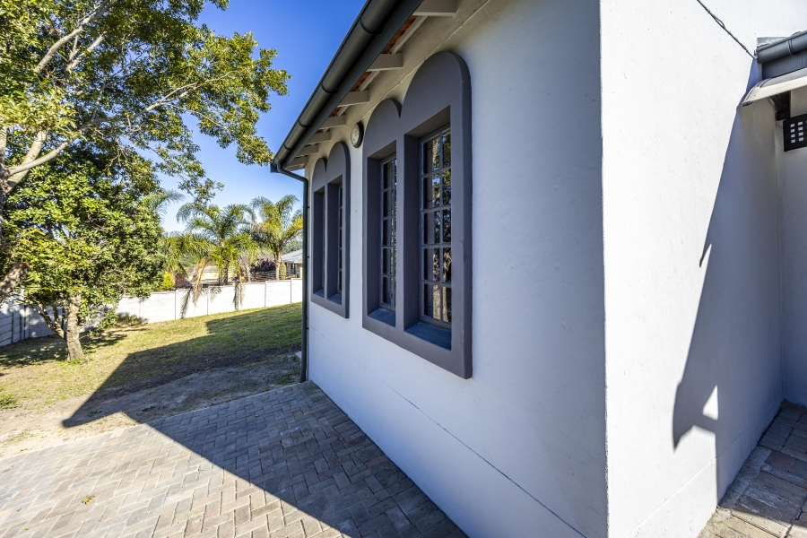To Let 3 Bedroom Property for Rent in Beacon Bay Eastern Cape